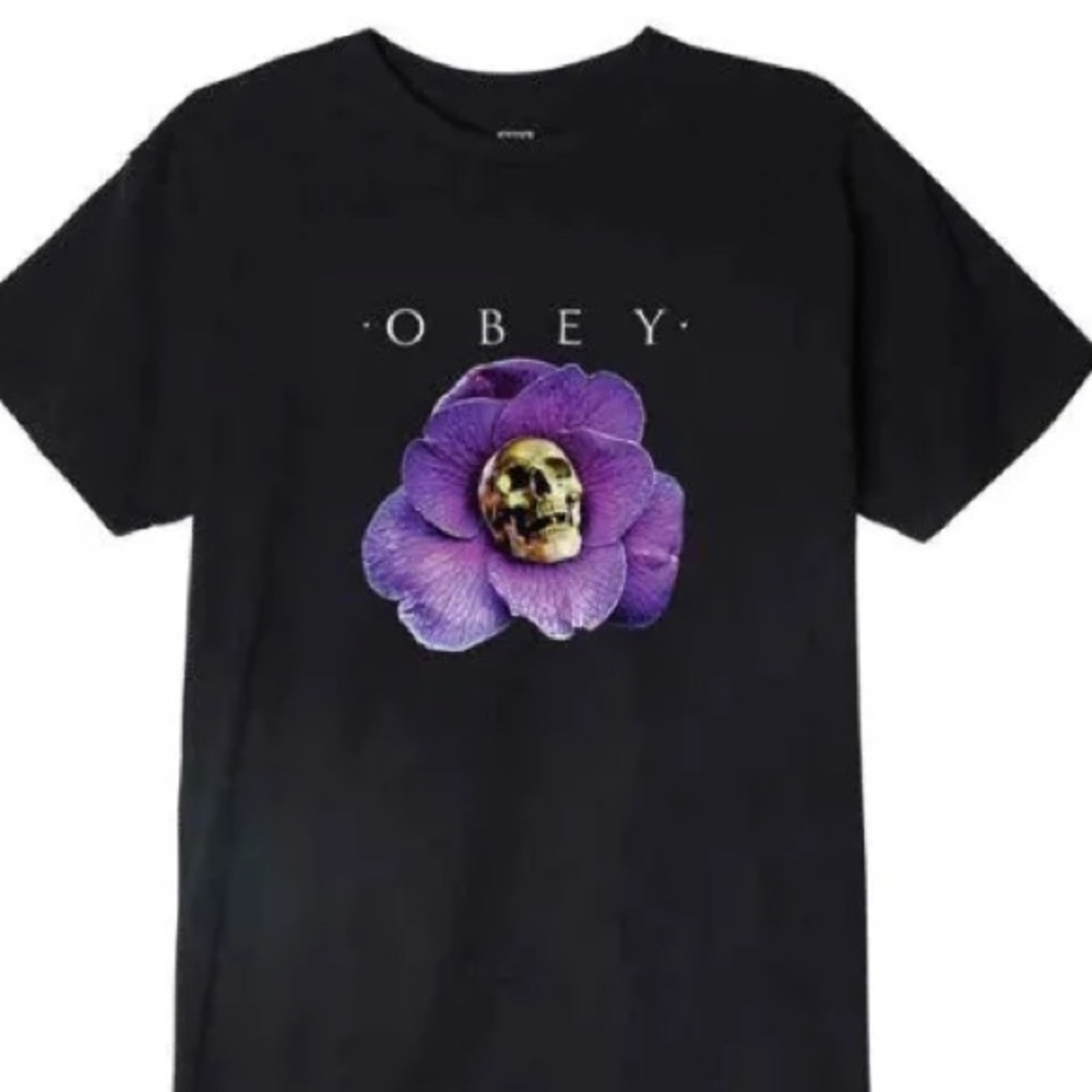 OBEY flower skeleton tee 💜